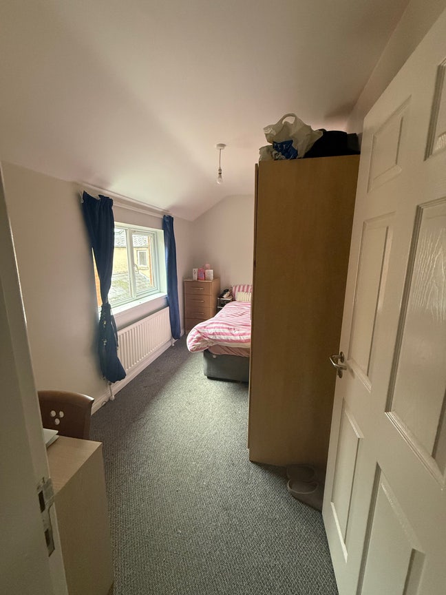 Room available in houseshare - BT7 area Main Photo