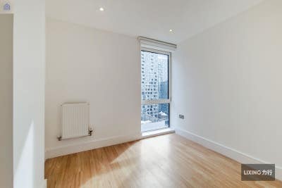 Furnished 10F - Canary Wharf (&pound;925) Avail 29 Apr Main Photo