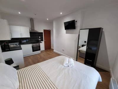Affordable Rooms Available in Manchester City Main Photo