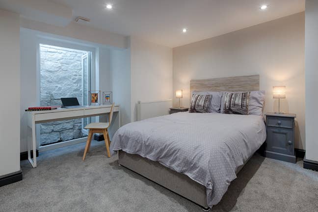 ✨Double En Suite Rooms in refurbished HMO✨ Main Photo