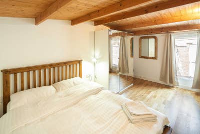 Whole 2 Bed Flat or Rooms Available Separately  Main Photo