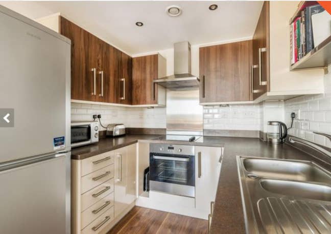 Luxurious one bed flat - zone 2 (Willesden Junct) Main Photo