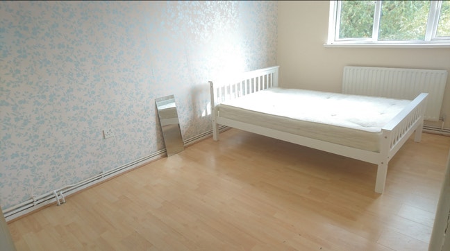 Beautiful Double Room at Canary Wharf inc Bills  Main Photo