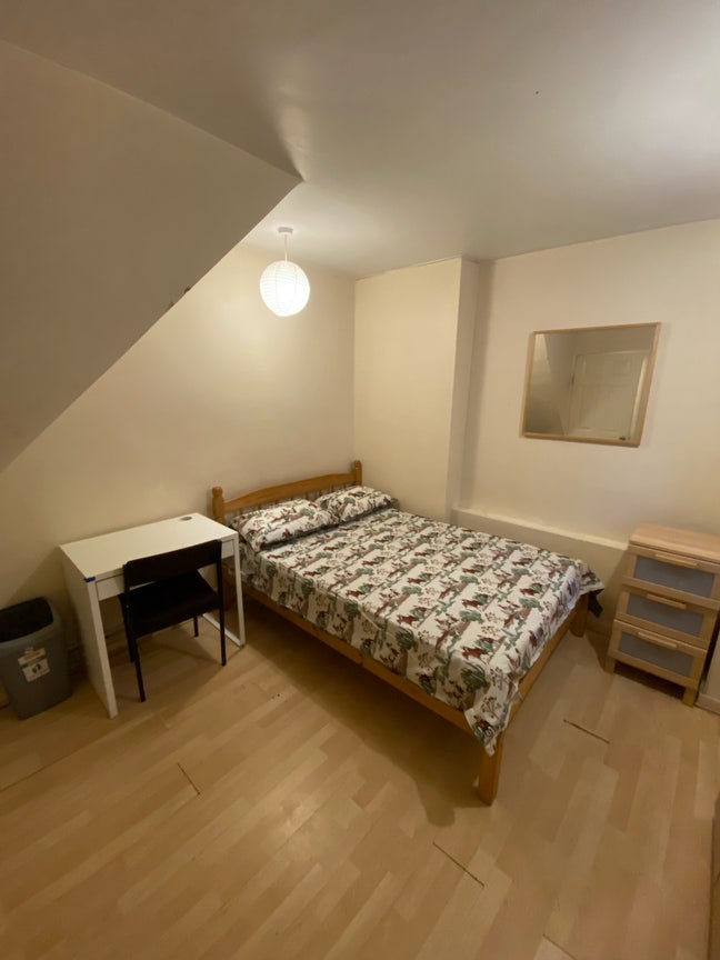 Double Room Grateley Main Photo