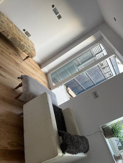 Garden Annexe Available - Walton on Thames Main Photo