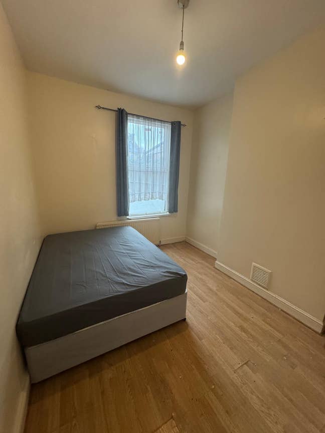 Double in the Plaistow/E15 side - All Bills Includ Main Photo