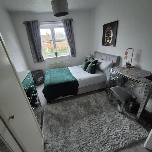 Avail*20/4/26*Lovely clean bright double room ✨️  Main Photo