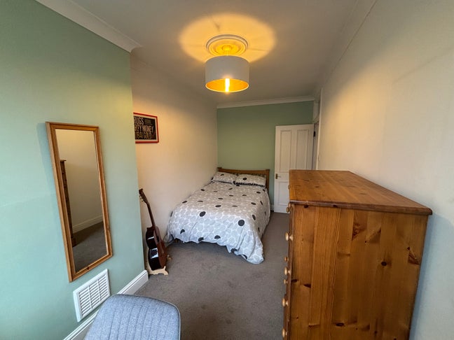 Spacious double room in West Norwood Main Photo