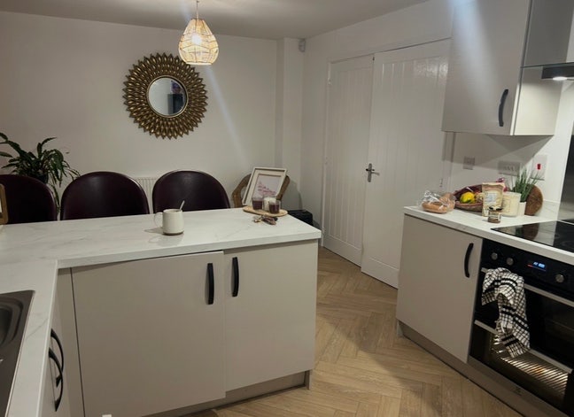 Single Available Now in Spacious New Build! Main Photo