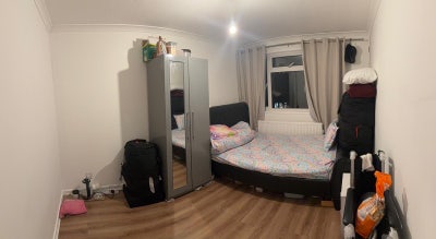 Room available Main Photo