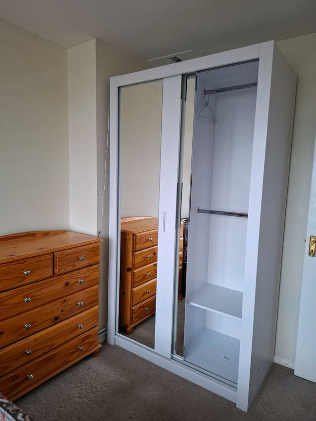 Spacious Double Room Available – All Bills Include Main Photo