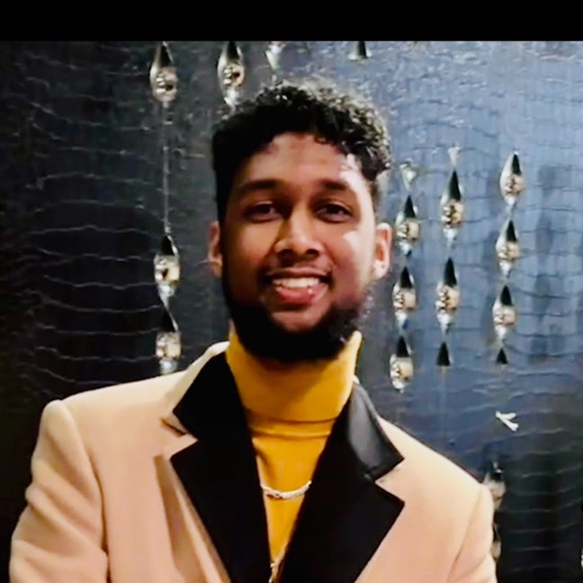 LOOKING FOR A ROOM Main Photo