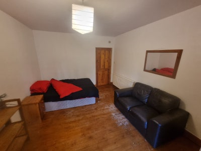 Flat in Finnieston Main Photo