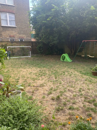 One bedroom apartment with communal garden  Main Photo