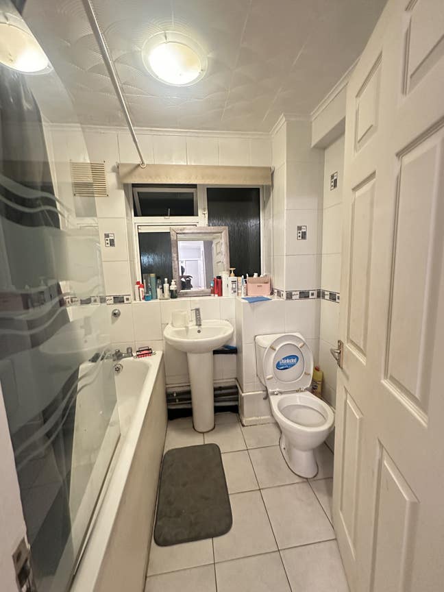 Single room available near Brunel University  Main Photo