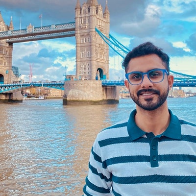 Looking for  Main Photo