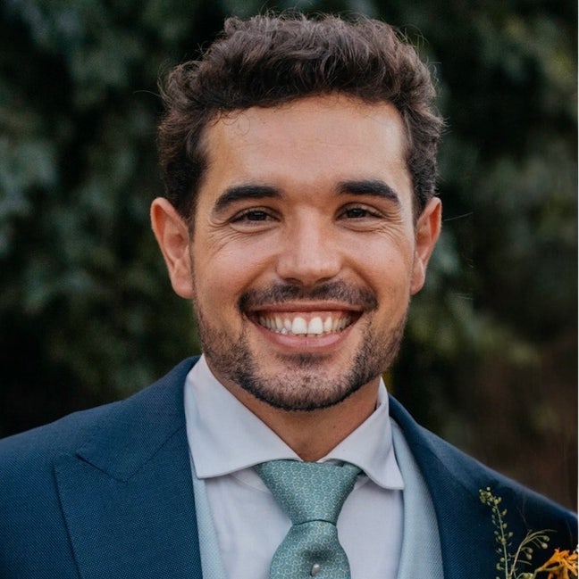 Medical Professional Seeking Short-Term Room Main Photo