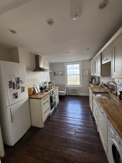 Short term let available from March, South East Main Photo