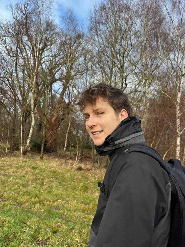 Young professional looking for double room Main Photo