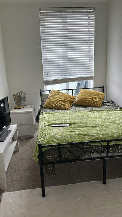 Modern Apartment Room to rent  Main Photo