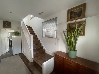 New refurbished house  decent double room  Main Photo