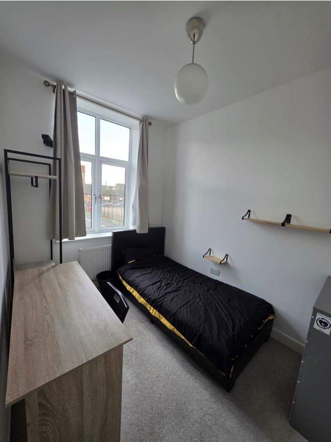 (Available Now）Single Room in Ashton Main Photo