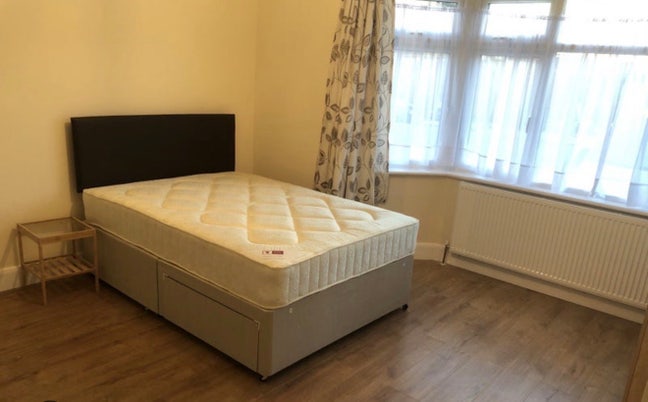 Double room available for one person in sharing  Main Photo