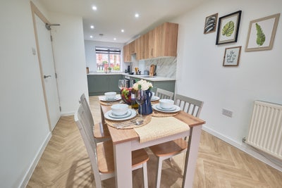 New Rooms: En-suite, Kitchenette & Privacy Main Photo