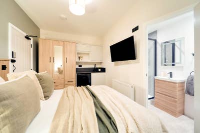 🤩 Highest Spec Suites| 9 min 🚶 Hospital Main Photo