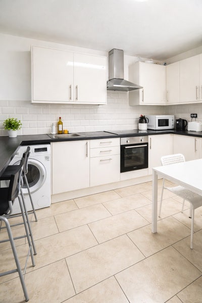  Single Room + Private Office in King's Cross Main Photo