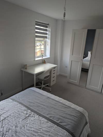 Clean, Spacious Double Room in Forge Wood Main Photo