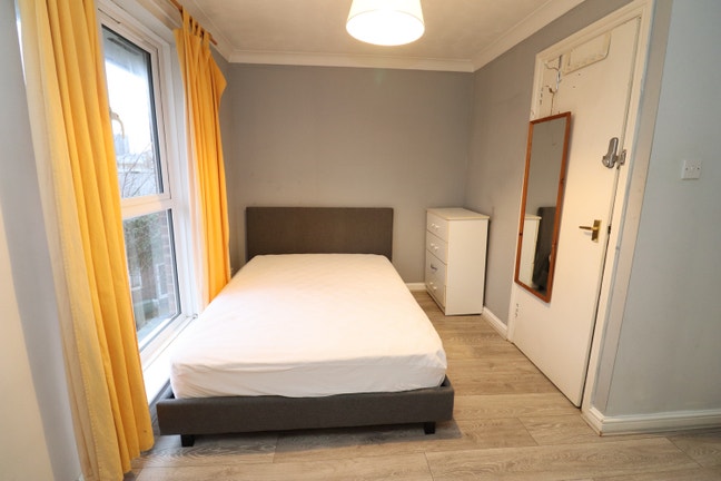 *Newly Refurbished Double Room in Canary Wharf* Main Photo