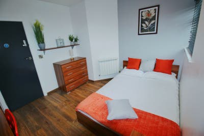🛋️ Fully Furnished Double Room🌟 And Much More !! Main Photo