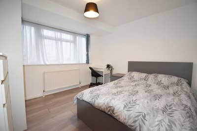 Wow! Large Room in Chislehurst - 5 mins from Stn Main Photo