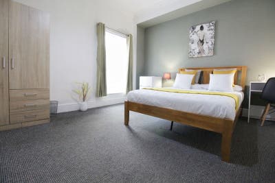 Furnished  Double Rooms ! Main Photo