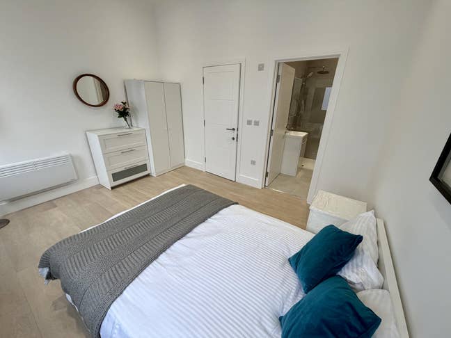 Brand new rooms in Crossharbour Main Photo