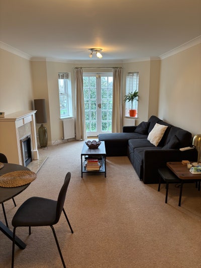 Spacious 1-Bed Flat in Chiswick  Main Photo