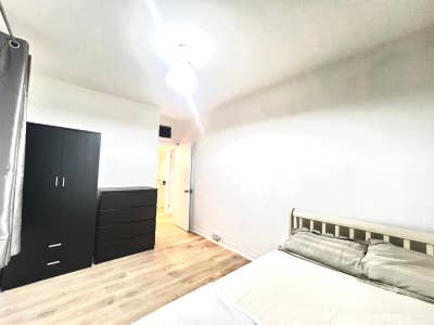 Double Room to Rent (SE1 6Rw)  Main Photo