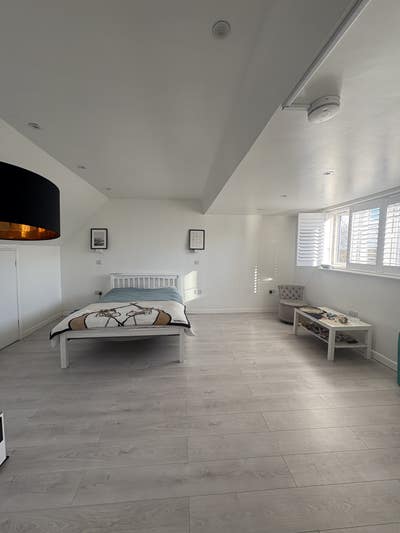 En-suite on top floor Main Photo