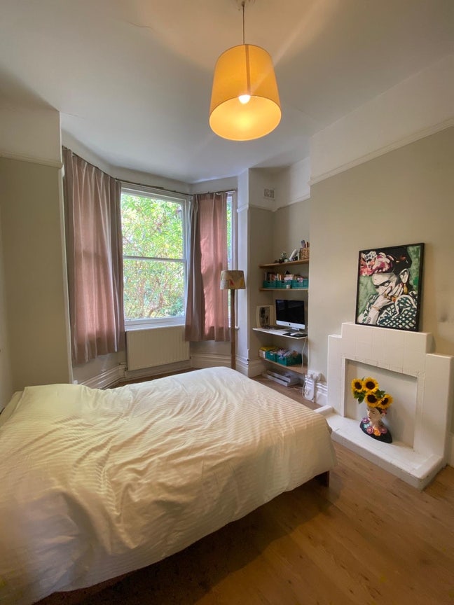 Private room for rent Main Photo