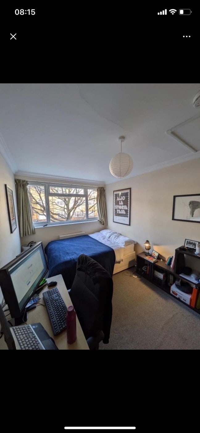 Large bedroom in cozy home in E&C - 6 March Main Photo