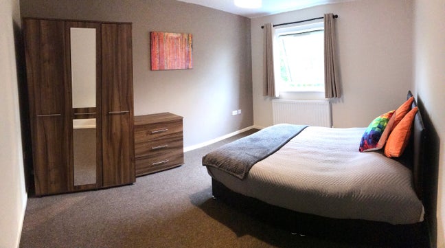 ✨ Large room close to Lynchwood ✨ Main Photo