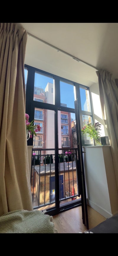 Spitalfields Double En-suite Room for rent Main Photo