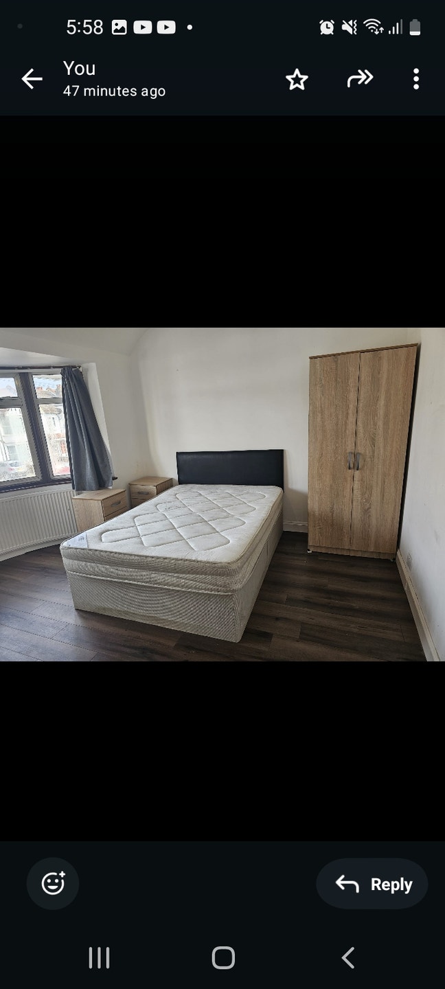 Kinz size room  Main Photo