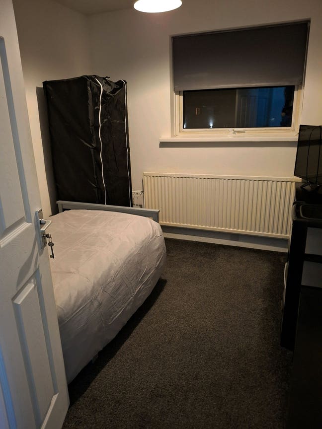 Single room Main Photo