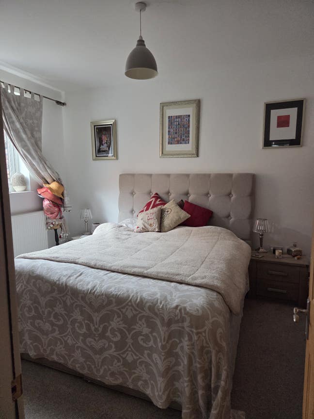 Beautiful double bedrooms with ensuite  Main Photo