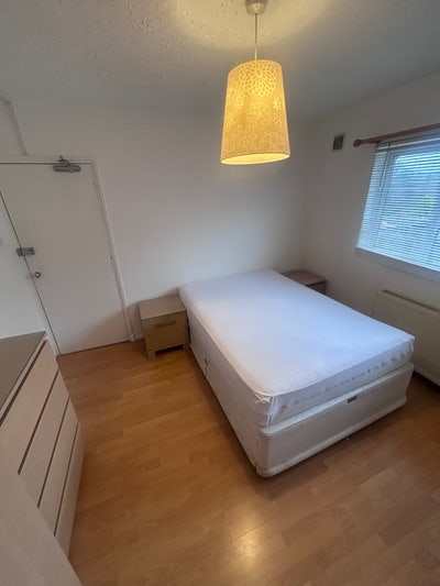 Lovely  Double Room with Bike  Garage ☀️ 🚴‍♀️🏍 Main Photo