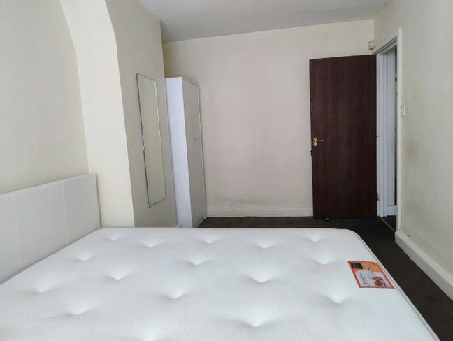 Spacious double room Main Photo