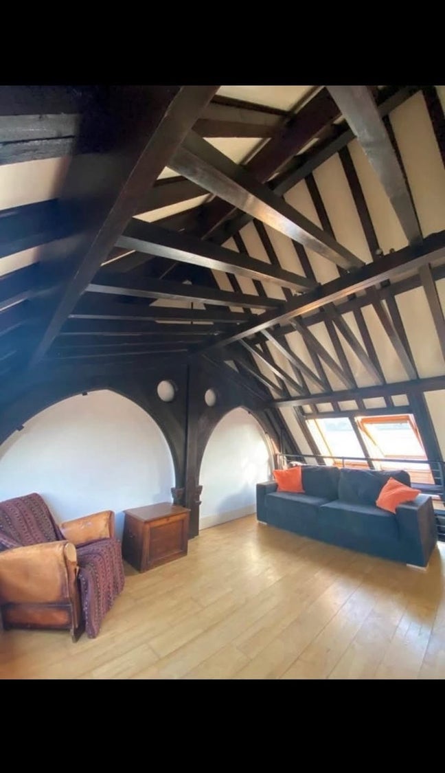 Double room en-suite mezzanine available| SW2 Main Photo