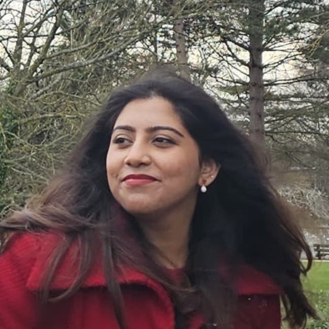 27 year old Female seeks a double room Main Photo